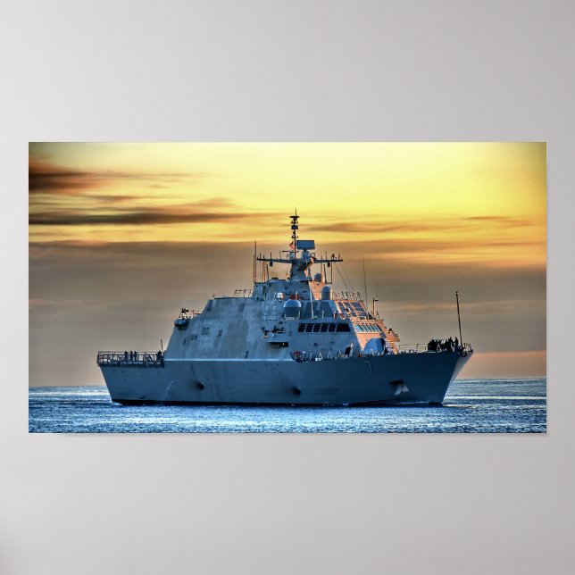 USS Detroit (LCS-7) Poster (Front)