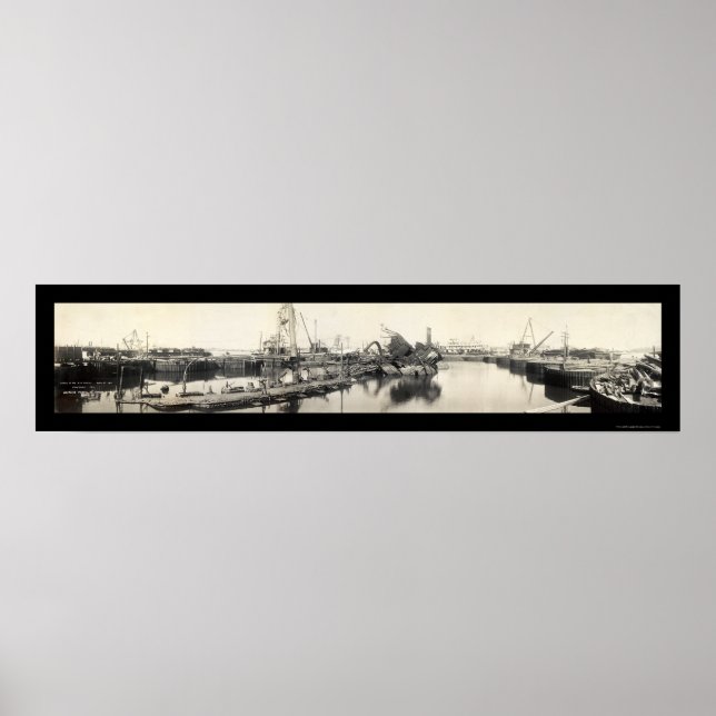 USS Maine Destruction Photo 1911 Poster (Front)