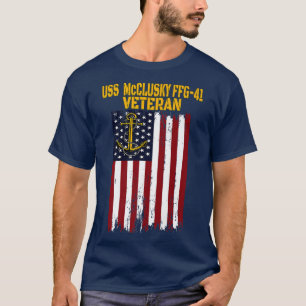 USS McClusky FFG41 Frigate Veterans Day Father's D T-Shirt
