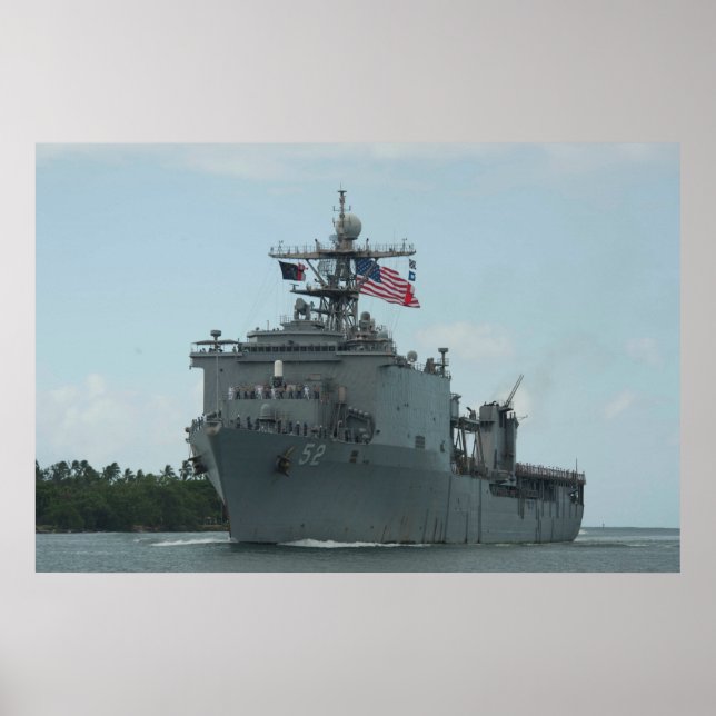 USS Pearl Harbor (LSD 52) Poster (Front)