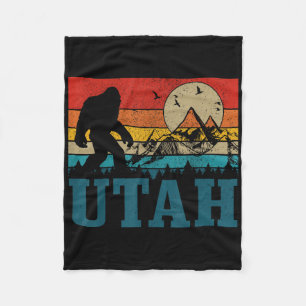 Utah Bigfoot Vintage Mountains Hiking Camping Hunt Fleece Blanket