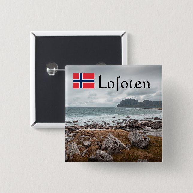 Uttakleiv Lofoten Button (Front & Back)