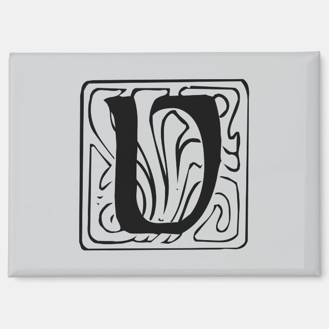 V Monogram black Magnet (Front)