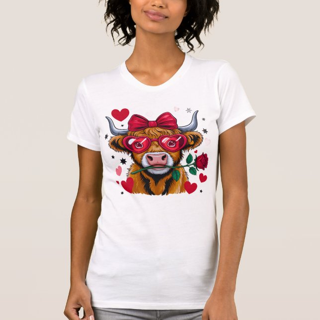 Valentine Highland Cow PNG Sublimation Des T-Shirt (Front)