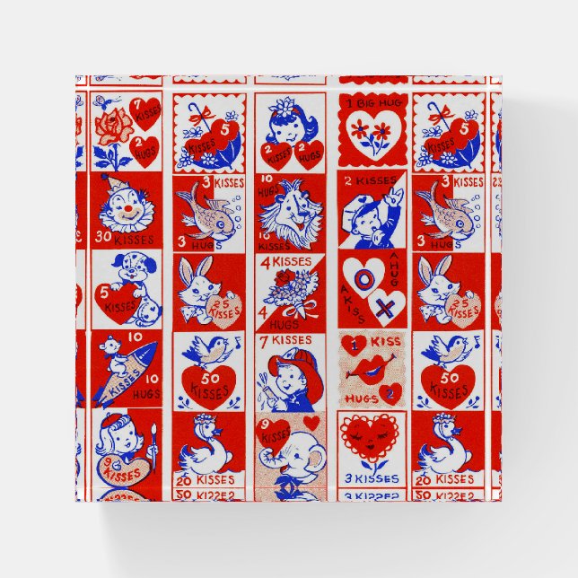Valentine Retro Love Hugs Cute Pattern Paperweight (Front)