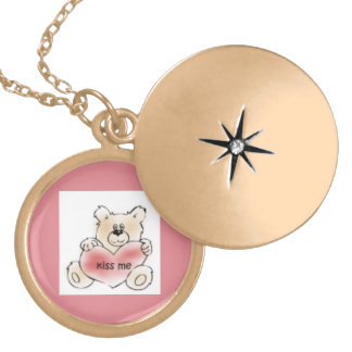 Valentine's day gold finish necklace for sale !