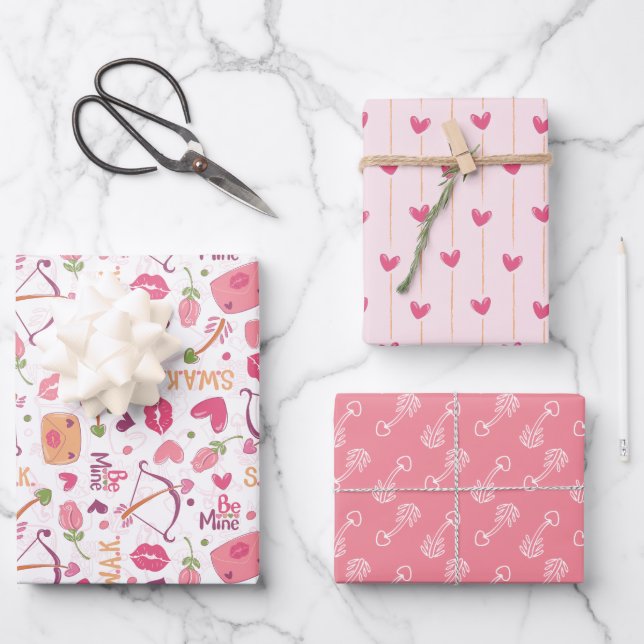 Valentines Day Hearts & Kisses Wrapping Paper Sheets (Front)
