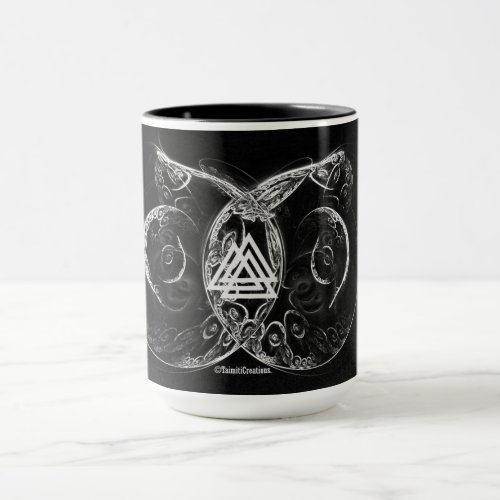 VALKNUT  Vikings raising Mug