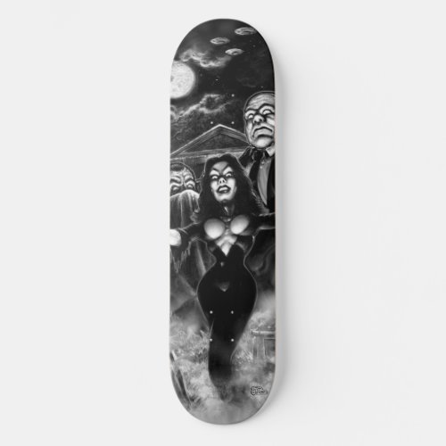 Vampira Plan 9 zombies Skateboard