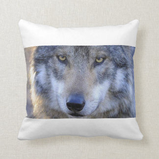 Varg Kudde Throw Pillow
