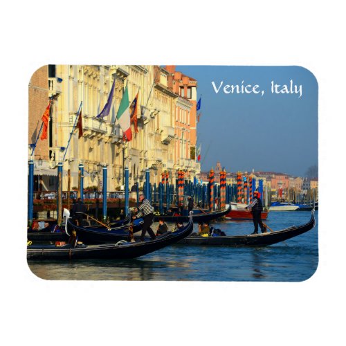 Venetian gondoliers magnet