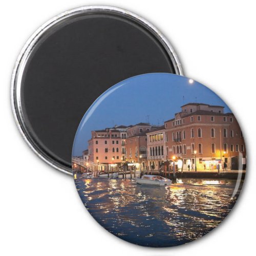 Venice at night magnet
