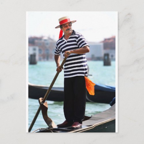 VENICE GONDOLIER WITH HIS HAT POSTCARD