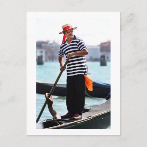 VENICE GONDOLIER WITH HIS HAT POSTCARD