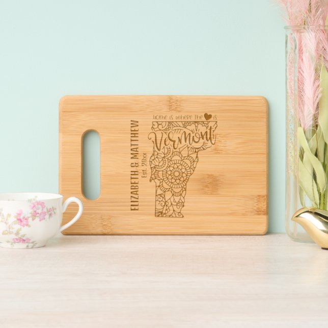Vermont state map outline newly weds USA Engraved Cutting Board (Upright)