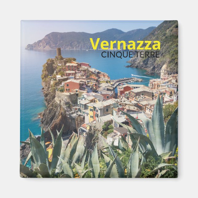 Vernazza town in the Cinque Terre Magnet (Front)