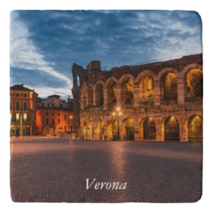 Verona Trivet