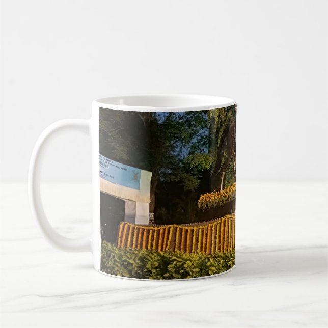 Very nice design on coffee mug (Left)