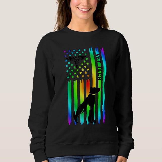 Vet Tech US Flag Vet Technician Veterinary Technic Sweatshirt (Front)
