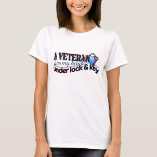 Veteran has my heart under lock & key T-Shirt