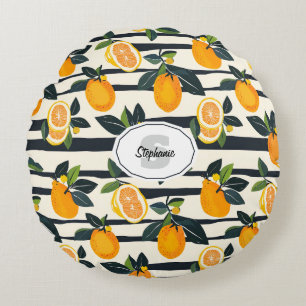Vibrant Citrus Fruit Pattern with Green Leaves (5) Round Pillow