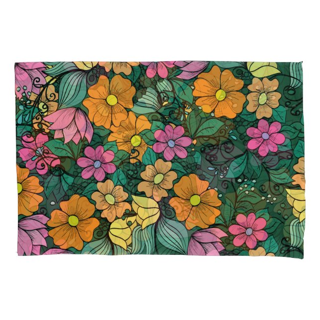 Vibrant Floral: Green Background Vintage. Pillow Case (Front)