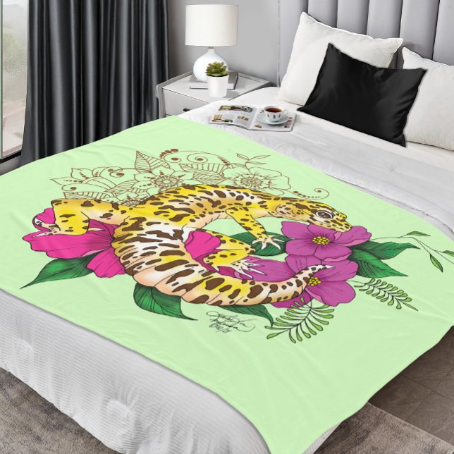 Vibrant Green Playful Leopard Gecko Floral  Fleece Blanket (Creator Uploaded)