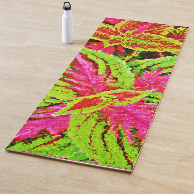 Vibrant Nature Leaves Pattern Yoga Mat (In Situ)