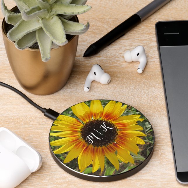 Vibrant Summer Sunflower Field Monogram Wireless Charger (Desk 2)