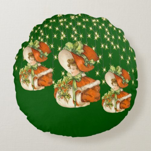 Victorian ChristmasLady Green wGold String Lights Round Pillow