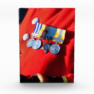 VICTORIAN ENGLAND ACRYLIC AWARD