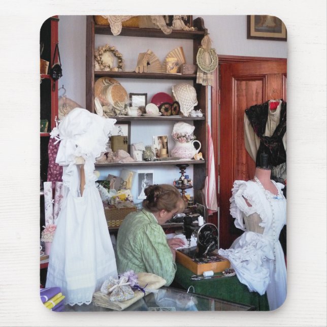 VICTORIAN ENGLAND MOUSE PAD (Front)