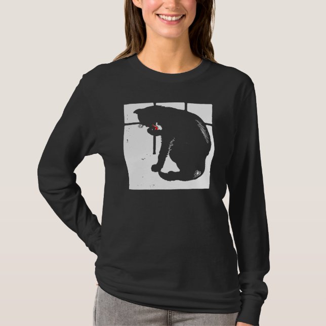 Victorian Woodcut Black Cat On T Shirt (Front)
