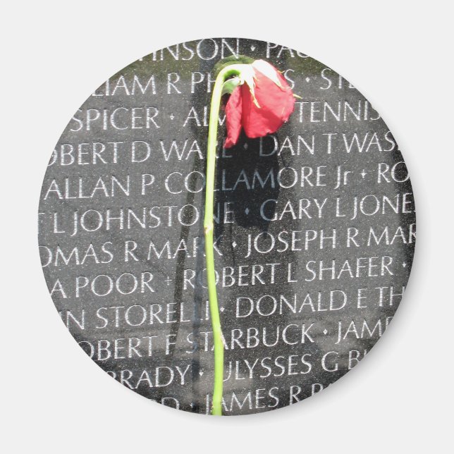 vietnam veterans memorial magnet (Front)