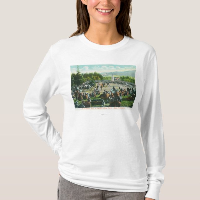 View of Crowds at Golden Gate Park in December T-Shirt (Front)