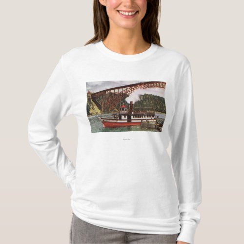 View of Maid of the Mist Boat Leaving Dock T_Shirt