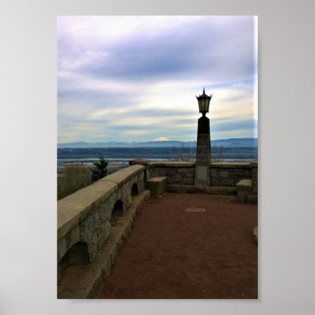 View of Mount St. Helens, Portland, Oregon Poster (Front)
