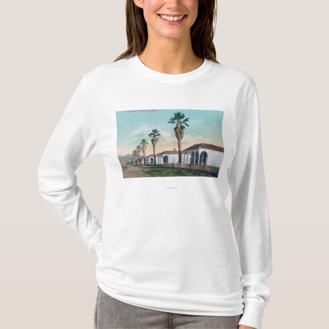 View of Palm RowCalistoga, CA T-Shirt (Front)