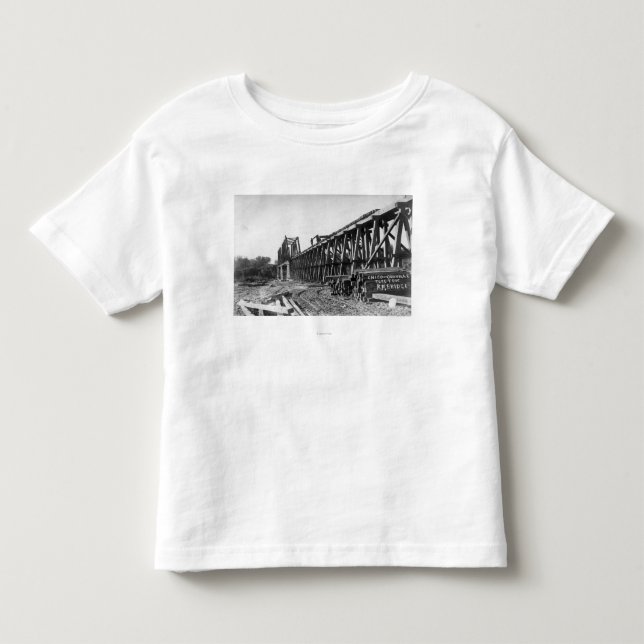 View of the Chico-Oroville Bridge Toddler T-shirt (Front)