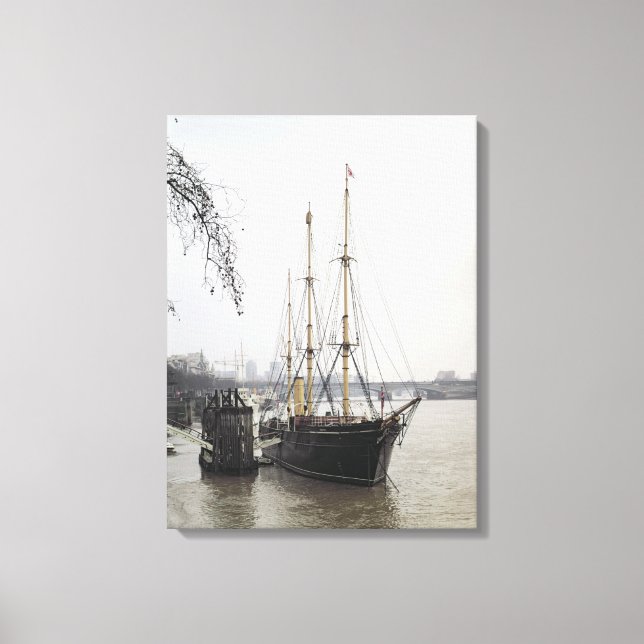 View of the River Thames with RRS Discovery Canvas Print (Front)
