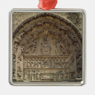 View of the tympanum depicting the Madonna Metal Ornament