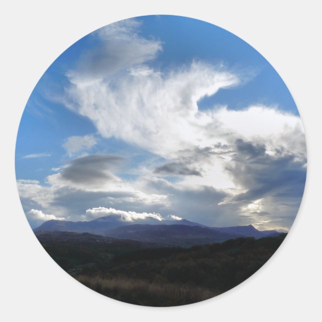 VIEWS OF WALES CLASSIC ROUND STICKER (Front)