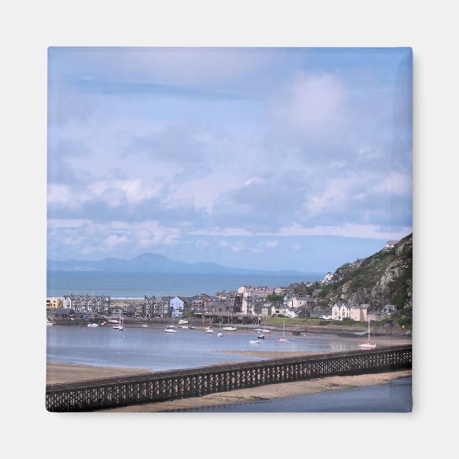 VIEWS OF WALES MAGNET (Front)