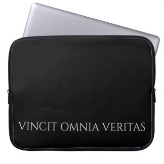 VINCIT OMNIA VERITAS - Light Laptop Sleeve