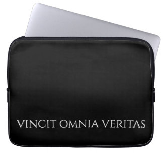 VINCIT OMNIA VERITAS - Light Laptop Sleeve