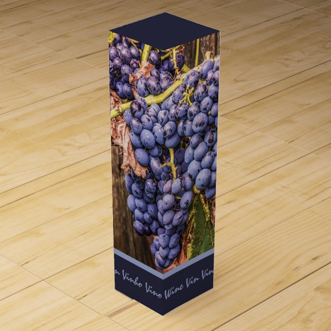Vineyard Personalized Wine Box (Front)