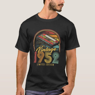 Vintage 1952 Retro Cassette 1952 70th Birthday 70 T-Shirt