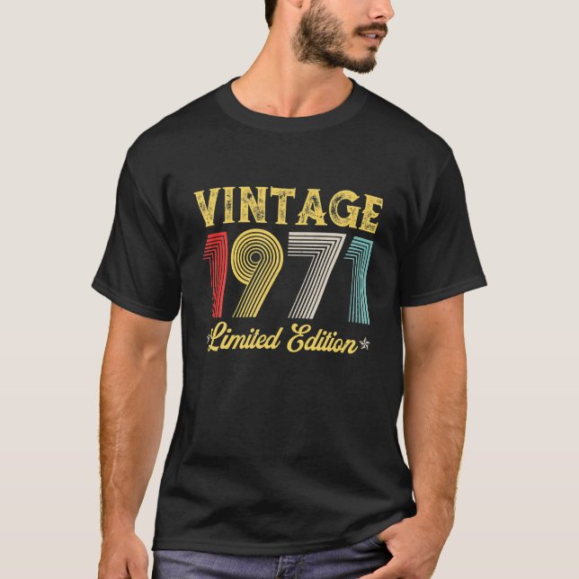 Vintage 1971 51st Birthday Decorations Men Women T-Shirt (Front)