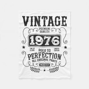 Vintage 1976 Birth Year Birthday Funny Quotes Retr Fleece Blanket