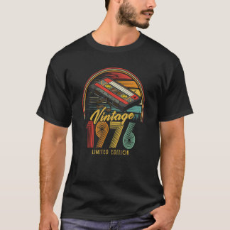 Vintage 1976 Retro Cassette 1976 46th Birthday 46 T-Shirt